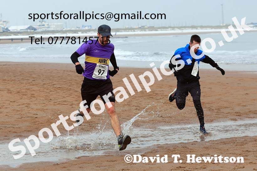 The 2023 Blyth Sands Race. Photo: David T. Hewitson/Sports for All Pics